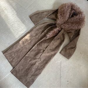 PrettyLittleThing Faux Fur